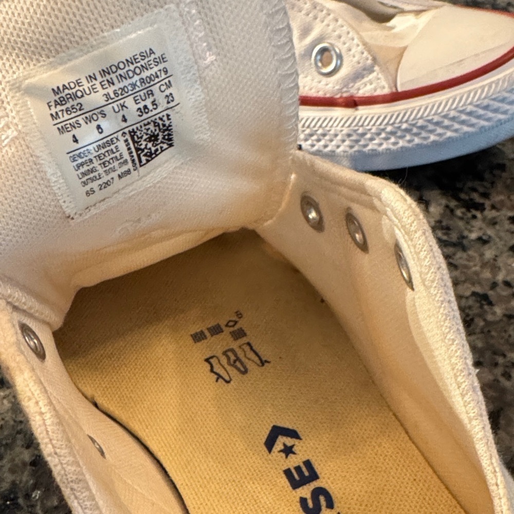 Converse unisex chuck Taylor all star sneakers EUC M4 W6 - Picture 13 of 16